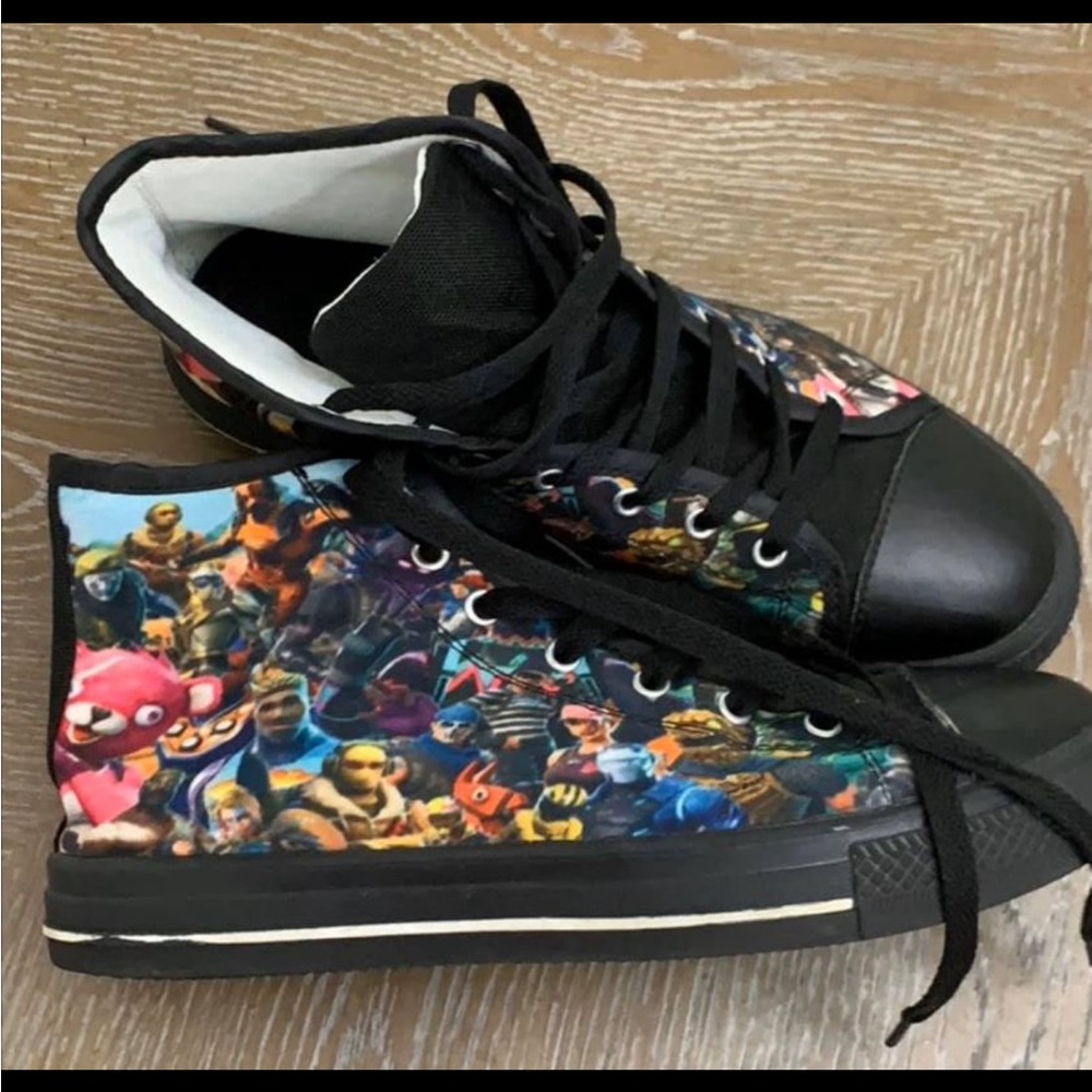 Limited edition, Fortnite boys size 7 shoes.